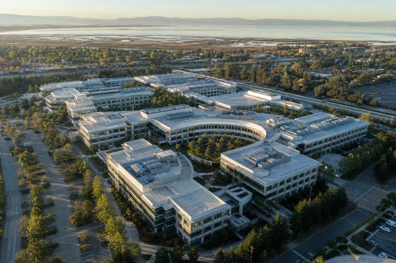 ServiceNow (NOW) Beats on Revenue But Misses EPS by $0.02: Buy the Dip?